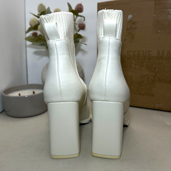 Steve Madden Scavenge Ankle Boots Pointed Toe Shoes Winter White Women 6M - Picture 4 of 11